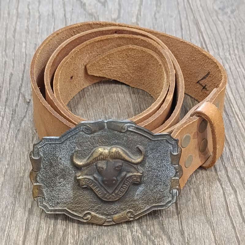 Vintage SADF 32 Batallion Western style leather belt - bought from SAWI in late 1970's