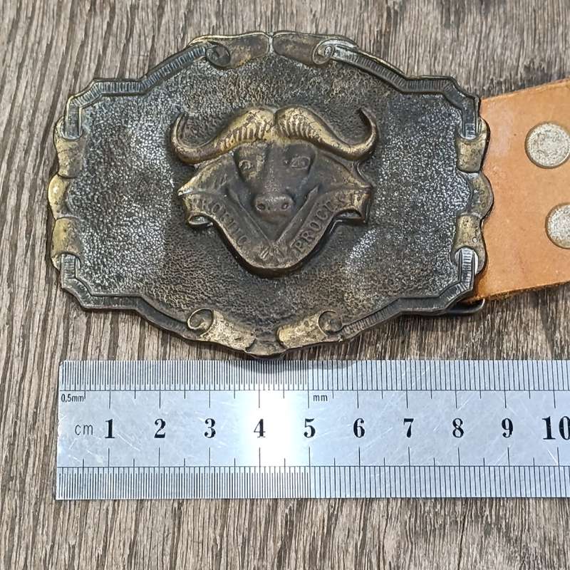 Vintage SADF 32 Batallion Western style leather belt - bought from SAWI in late 1970's