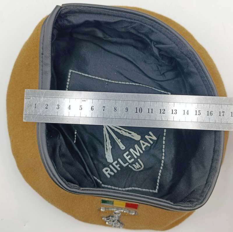 SADF Signal Corps beret with badge and balkie