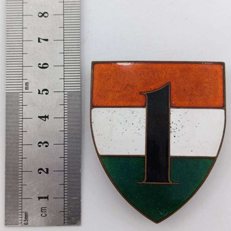 Transkei 1st Battalion shoulder flash - enamel type