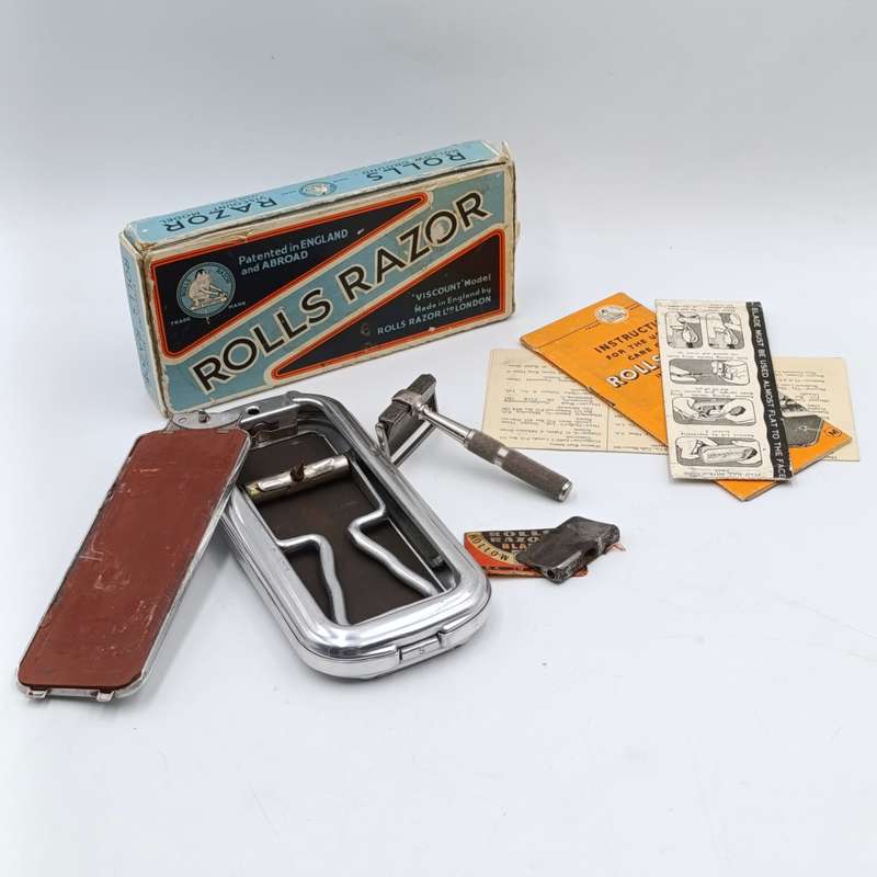 Vintage Rolls-Razor in box with papers - very good condition