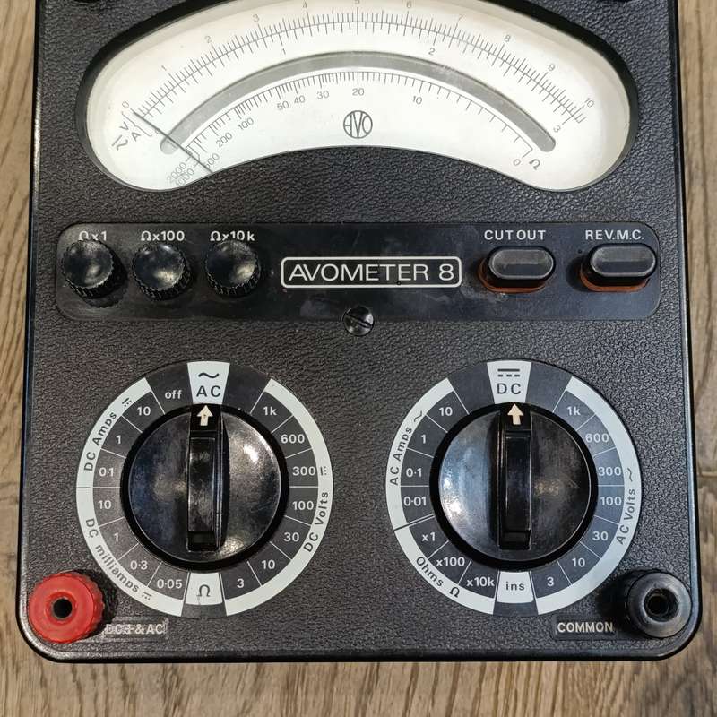 Vintage Universal Avo Meter model 8 in case