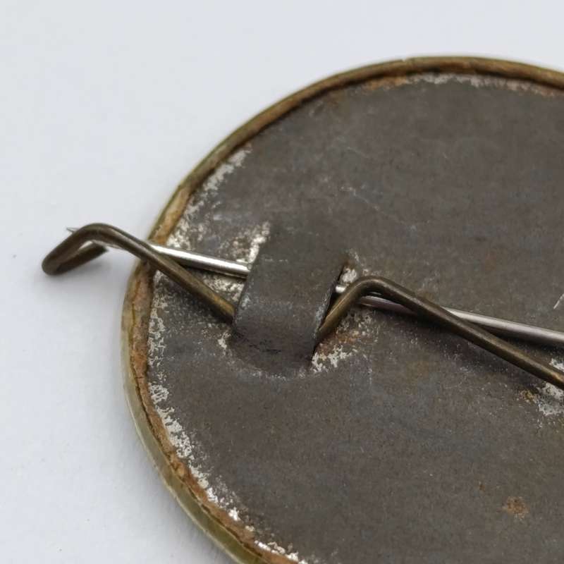 1938 Groot Trek tin badge