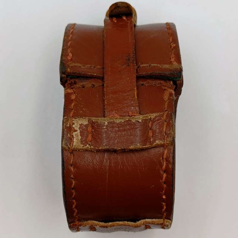 Vintage M73 compass made in UK - in original leather case - working
