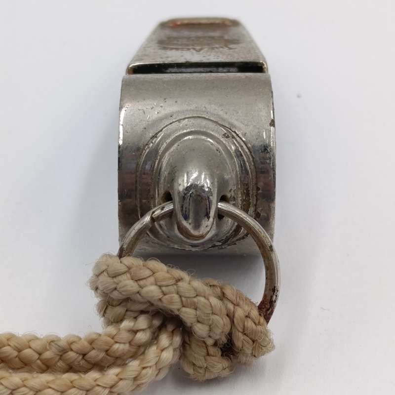 Acme Thunderer 2 different sizes whistles 
