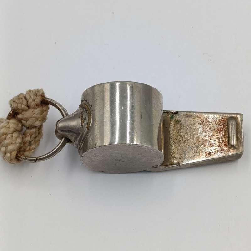 Acme Thunderer 2 different sizes whistles 