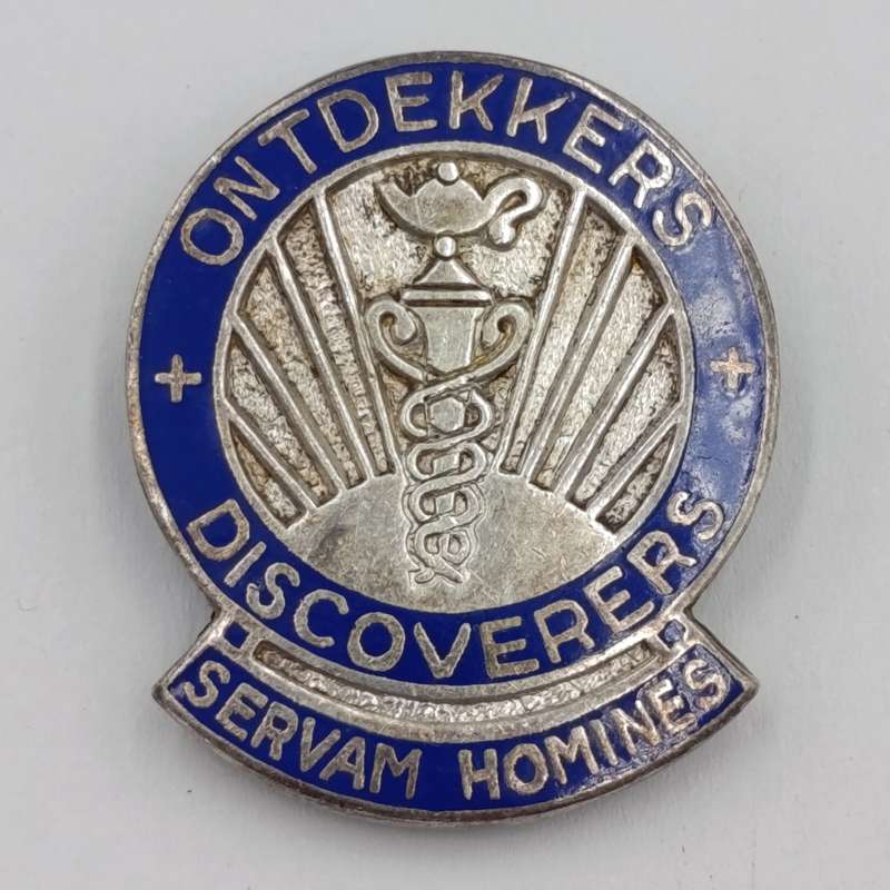 Ontdekkers Hospital silver badge plus nameplate Sister AC Erasmus