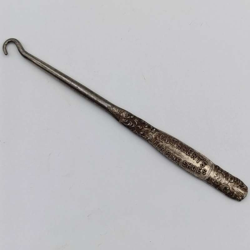 Vintage Cuthberts shoelace puller