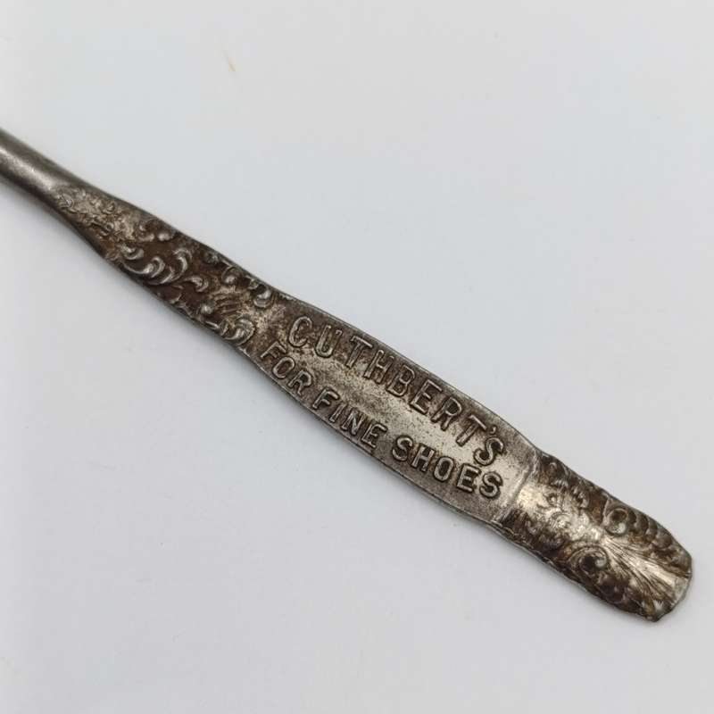 Vintage Cuthberts shoelace puller