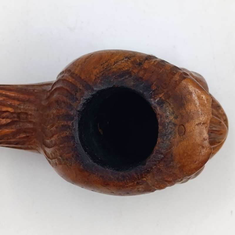 Handcarved Italian pipe - Genuine Briar - small chip on cap