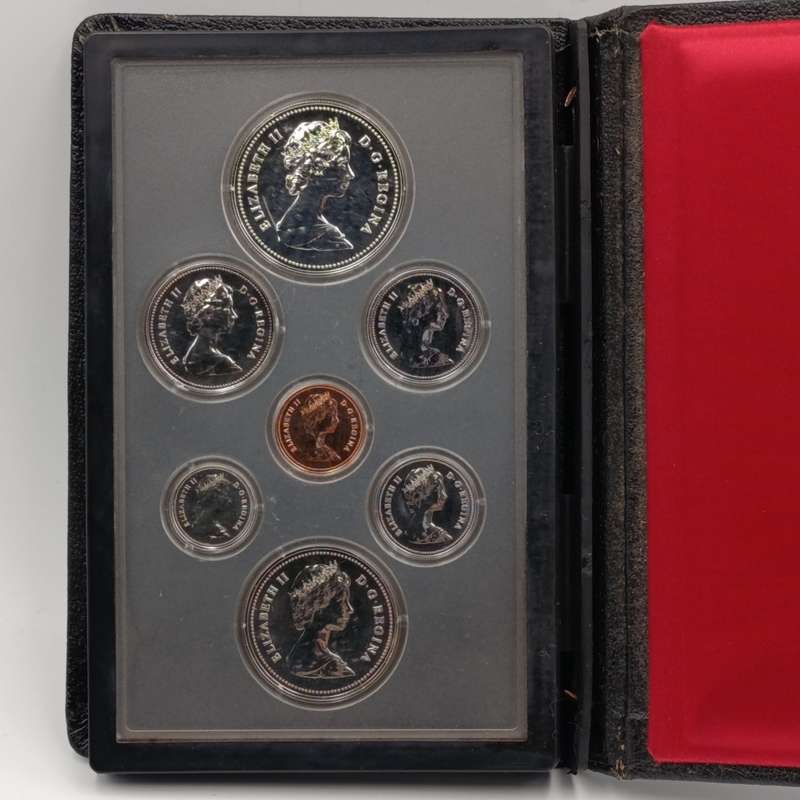 Canadian 1980 coin set with both silver and nickel dollars