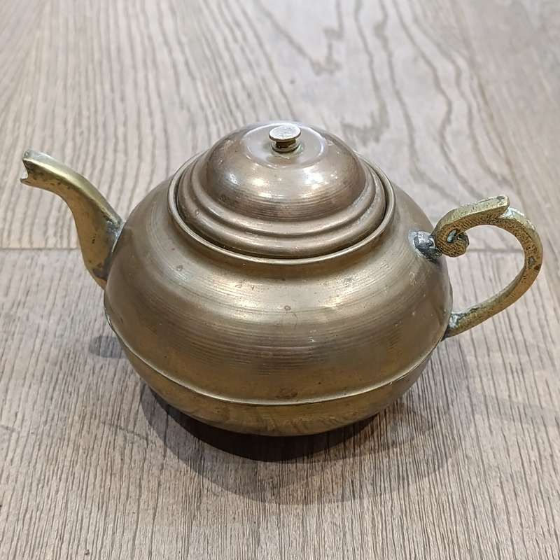 Vintage brass Russian Samovar with teapot, drip ray and bowl