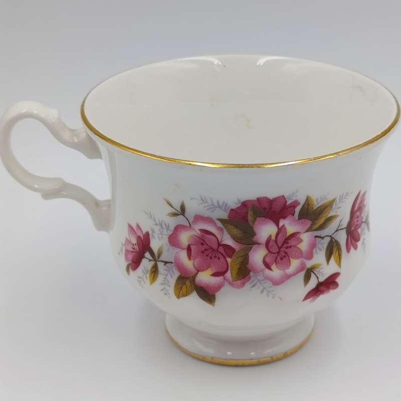 Vintage Queen Anne porcelain duo