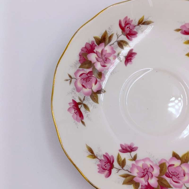 Vintage Queen Anne porcelain duo