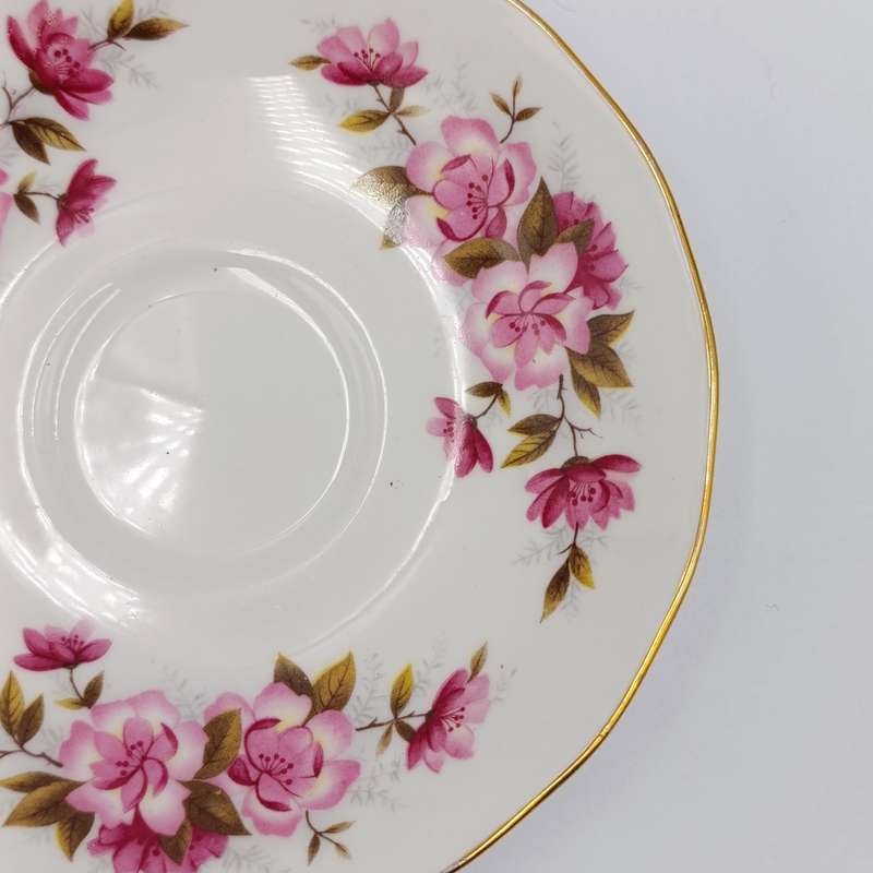 Vintage Queen Anne porcelain duo
