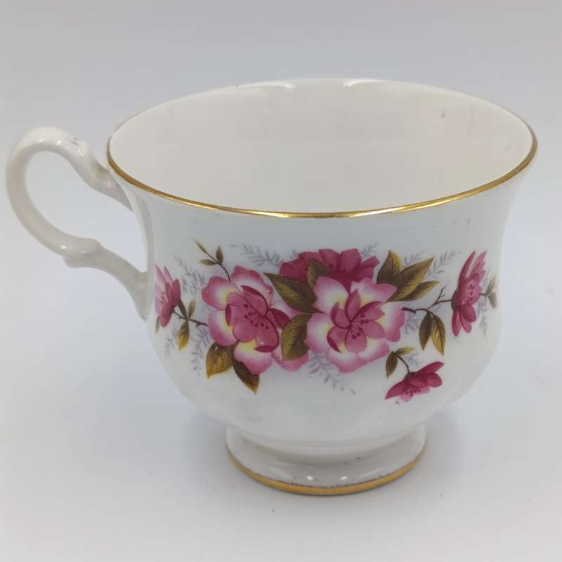 Vintage Queen Anne porcelain duo