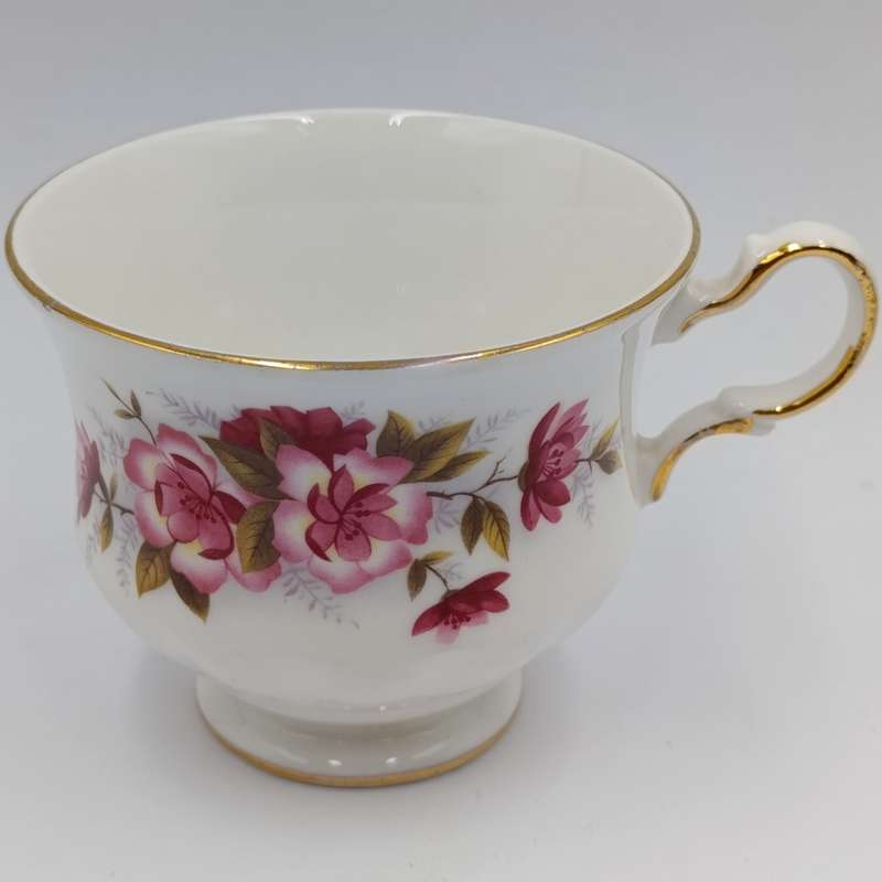Vintage Queen Anne porcelain duo