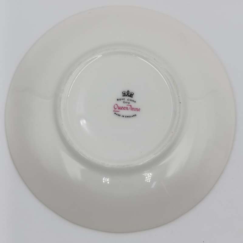 Vintage Queen Anne porcelain duo
