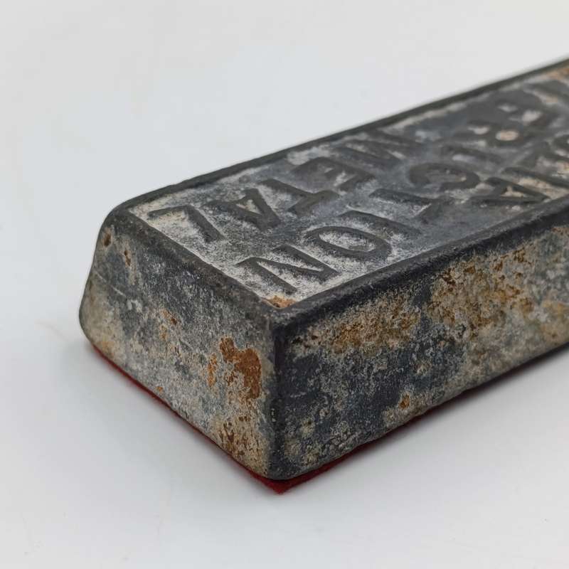 Magnolia Anti-Friction metal bars for machinery