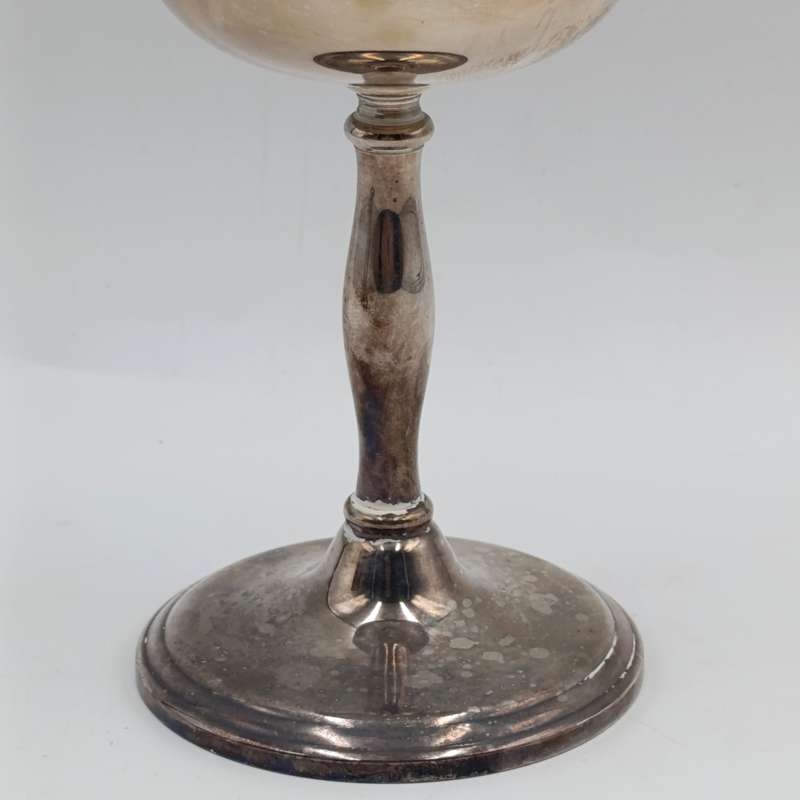 Pair of 1977 The Queen's silver jubilee silverplated goblets