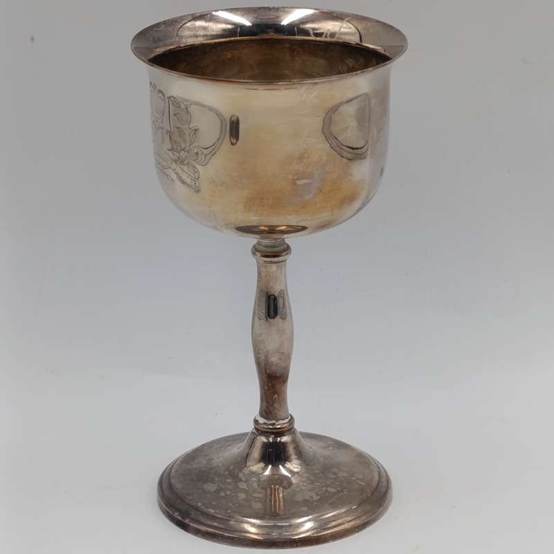 Pair of 1977 The Queen's silver jubilee silverplated goblets