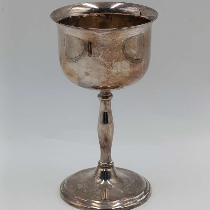Pair of 1977 The Queen's silver jubilee silverplated goblets