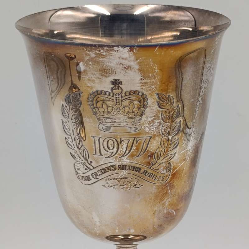 Pair of 1977 The queen's silver jubilee silverplated goblets