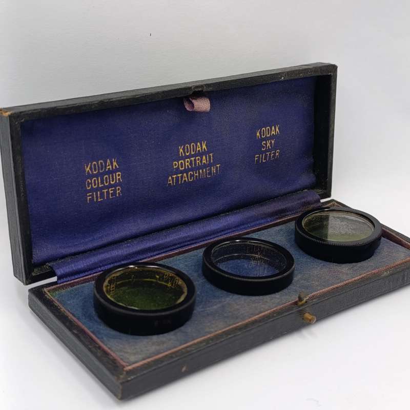 Lot of 3 Antique No.6 lens filters in case