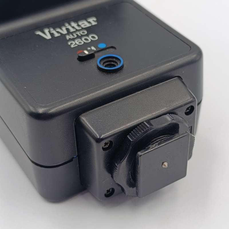 Vintage Vivitar Auto 2600 camera flash - working
