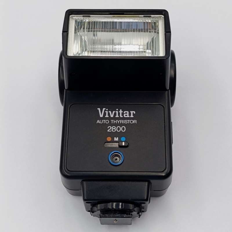 Vintage Vivitar Auto Thyristor 2800 camera flash - working