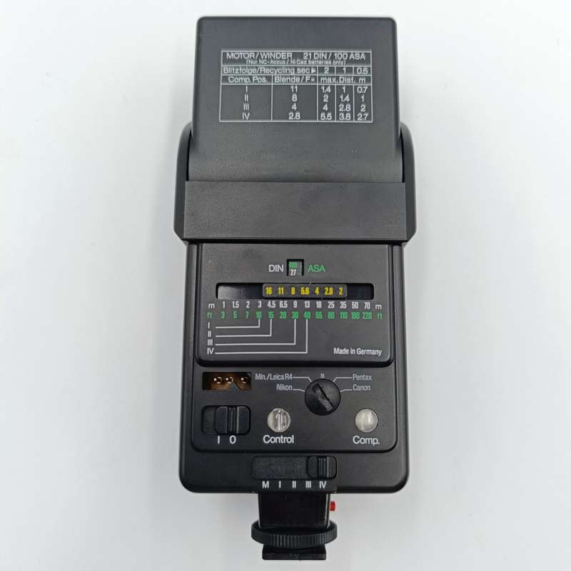 Vintage Regula Variant 736-1 MC camera flash - working