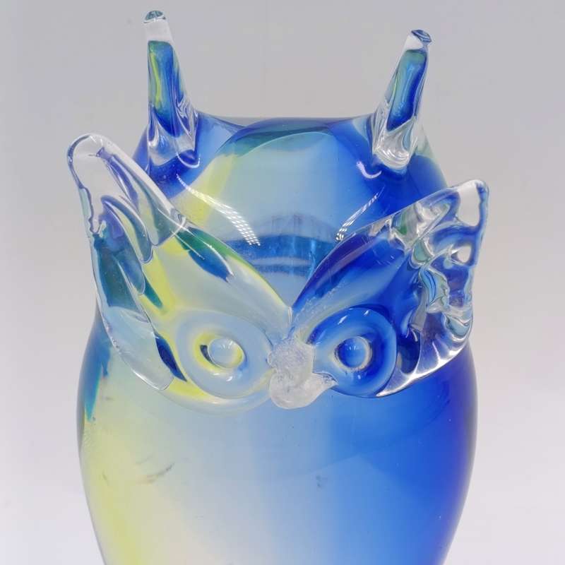 Vintage Blue Murano glass owl figurine / paperweight - some nose damage