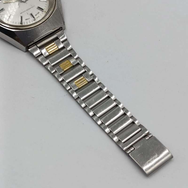 Vintage Timex mens automatic watch with date dial-working