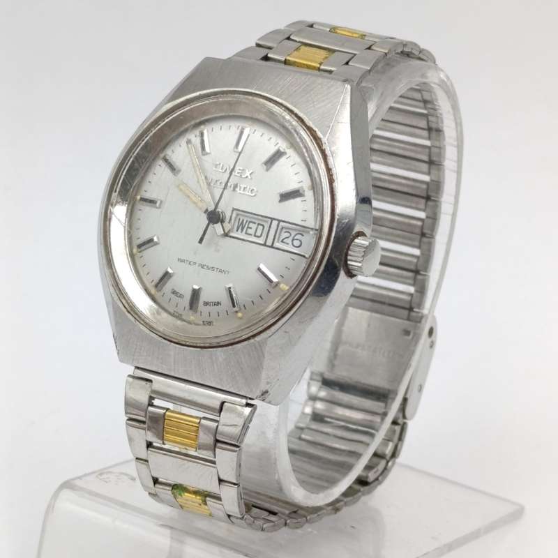 Vintage Timex mens automatic watch with date dial-working