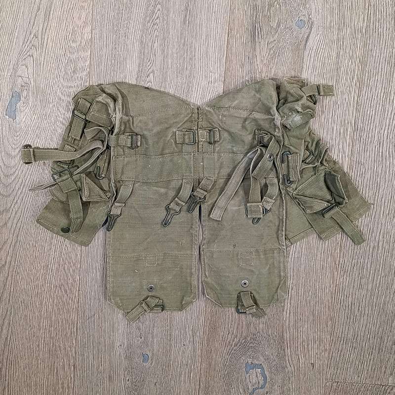 SADF Kidney pouches with attached ammo pouches