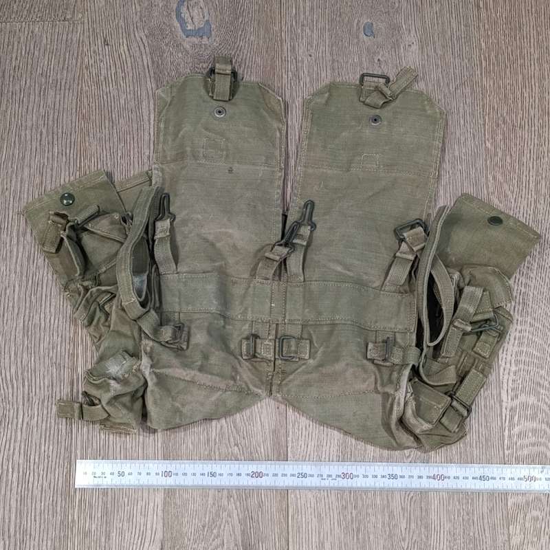 SADF Kidney pouches with attached ammo pouches