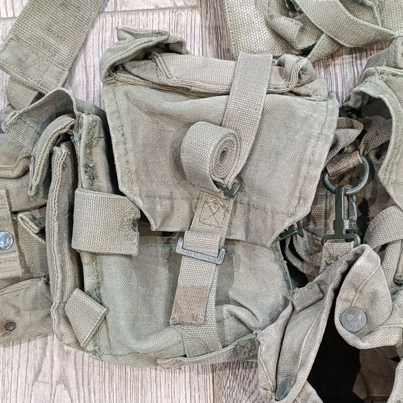 SADF Skeleton webbing with yoke, kidney pouches and water bottle pouch