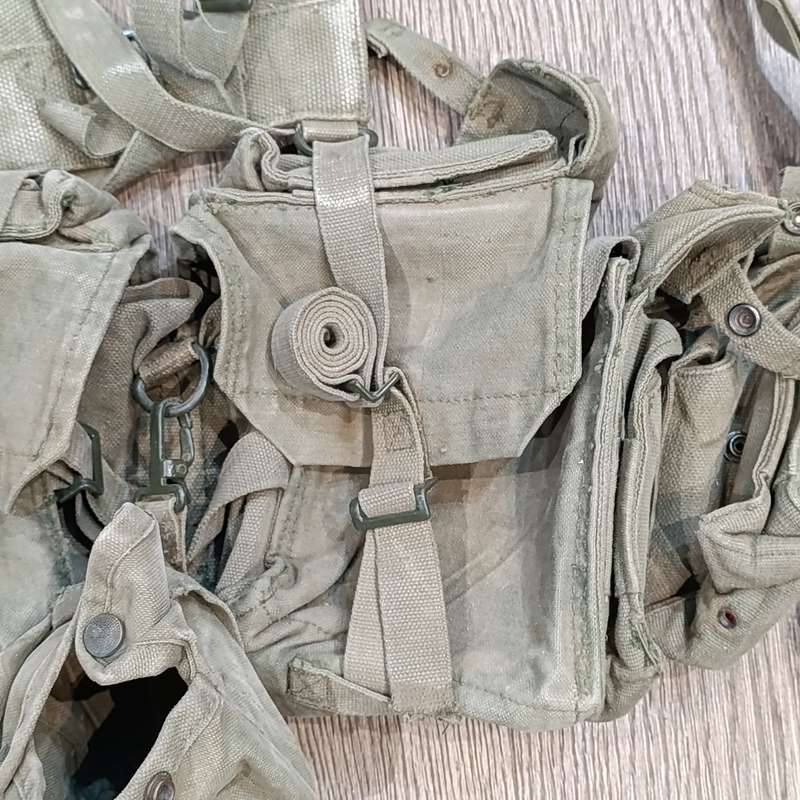 SADF Skeleton webbing with yoke, kidney pouches and water bottle pouch