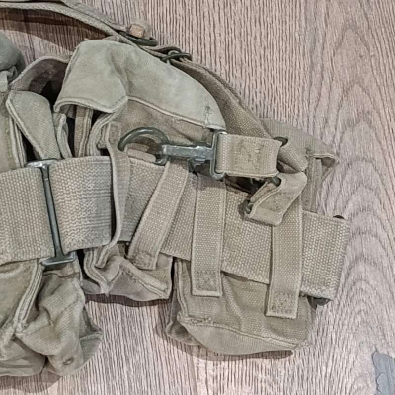 SADF Kidney, ammo and R1 ammo pouches on webbing belt