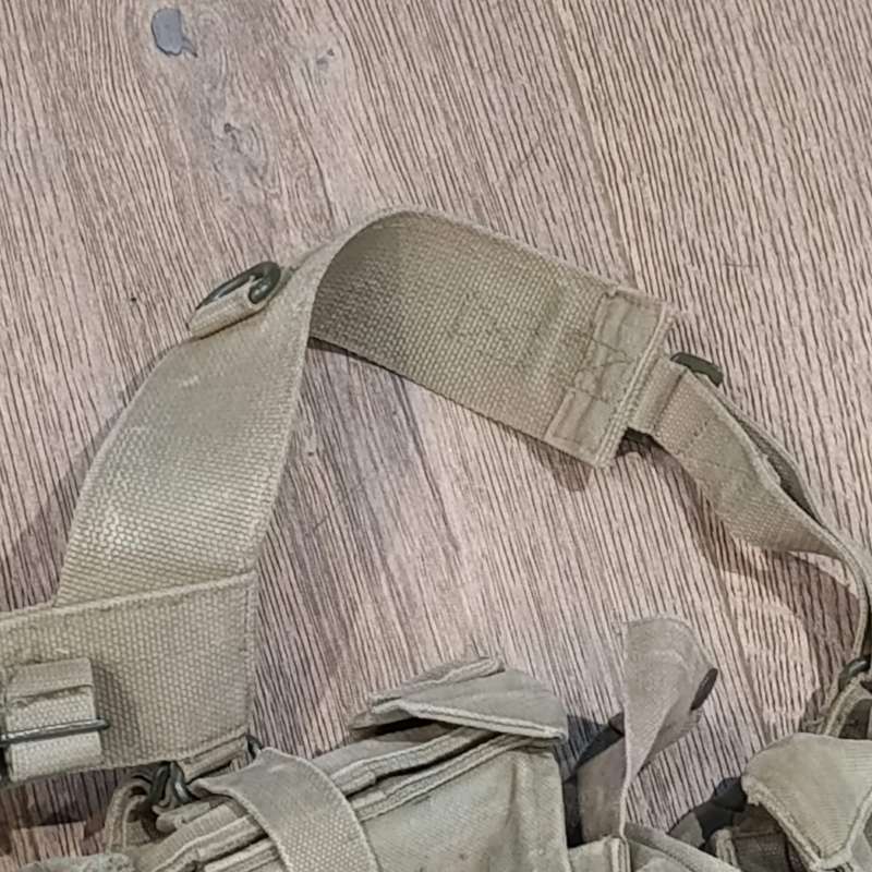 SADF Kidney, ammo and R1 ammo pouches on webbing belt