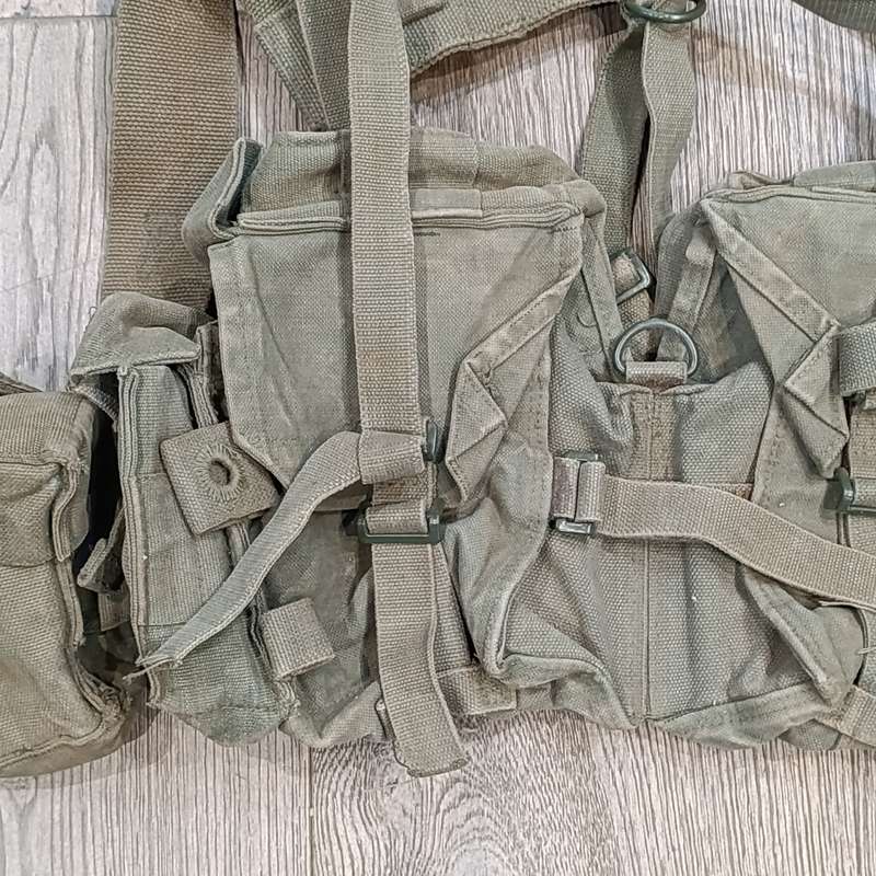 SADF Kidney, ammo and R1 ammo pouches on webbing belt