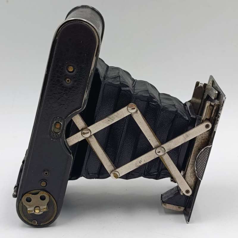 Antique Vest pocket Kodak folding camera in leather pouch