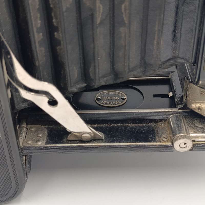 Antique Kodak No.A - 116 folding camera with leather pouch