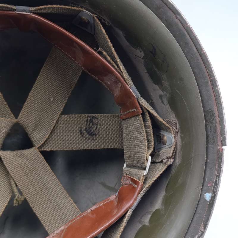 SADF staaldak helmet with inner