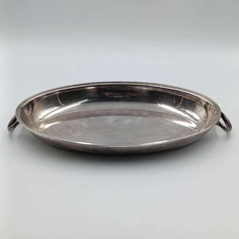 Vintage Rhodesian silverplated serving bowl with lid given to Lt. Col. A.M Oscroft by The President
