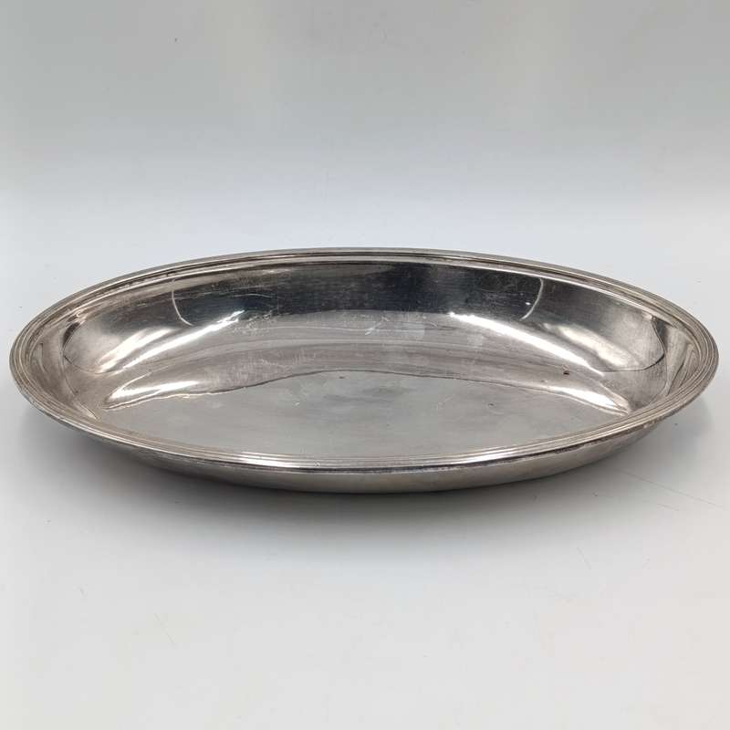 Vintage Rhodesian silverplated serving bowl with lid given to Lt. Col. A.M Oscroft by The President