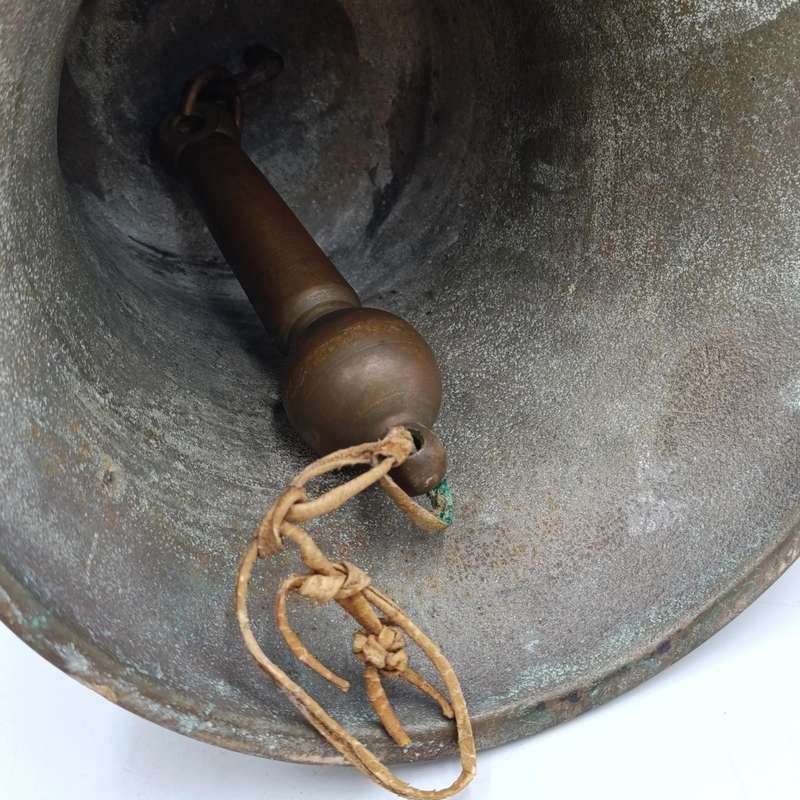 Large Vintage brass bell - no mounting arm