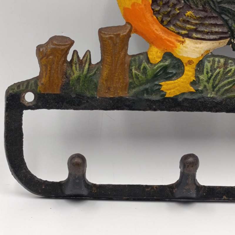Vintage cast-iron rooster key holder