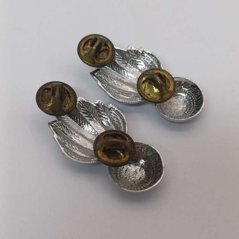 Pair of SA Engineers collar badges