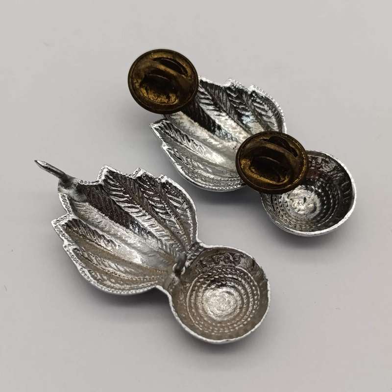 Pair of SA Engineers collar badges